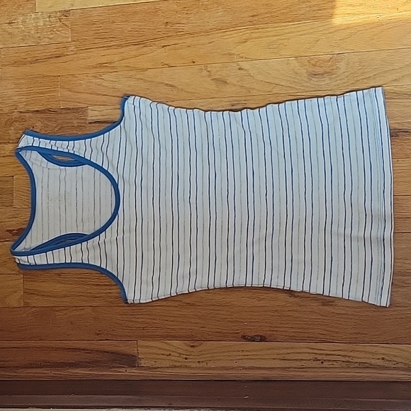 Maurices Tanks - Picture 6 of 8